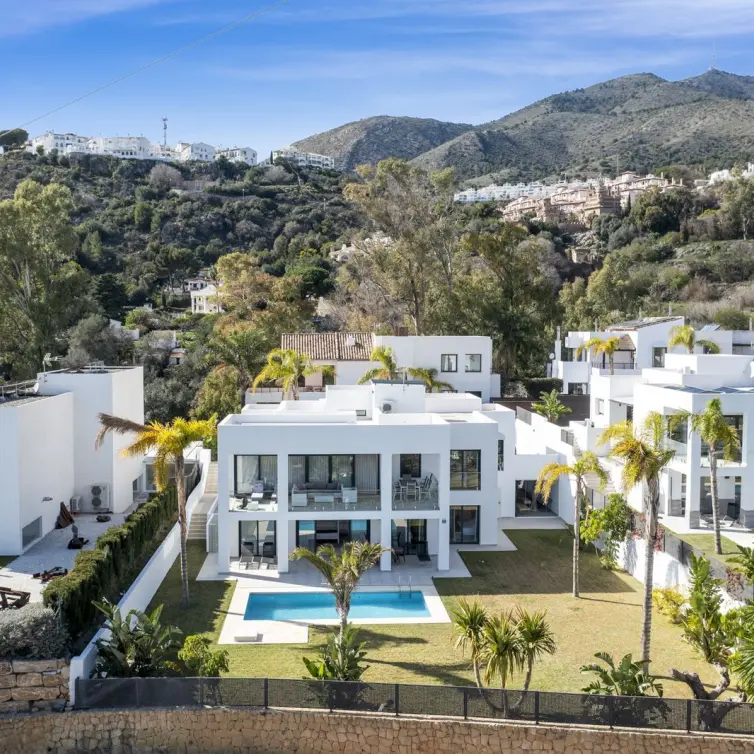 Sale of detached villa in Torremuelle