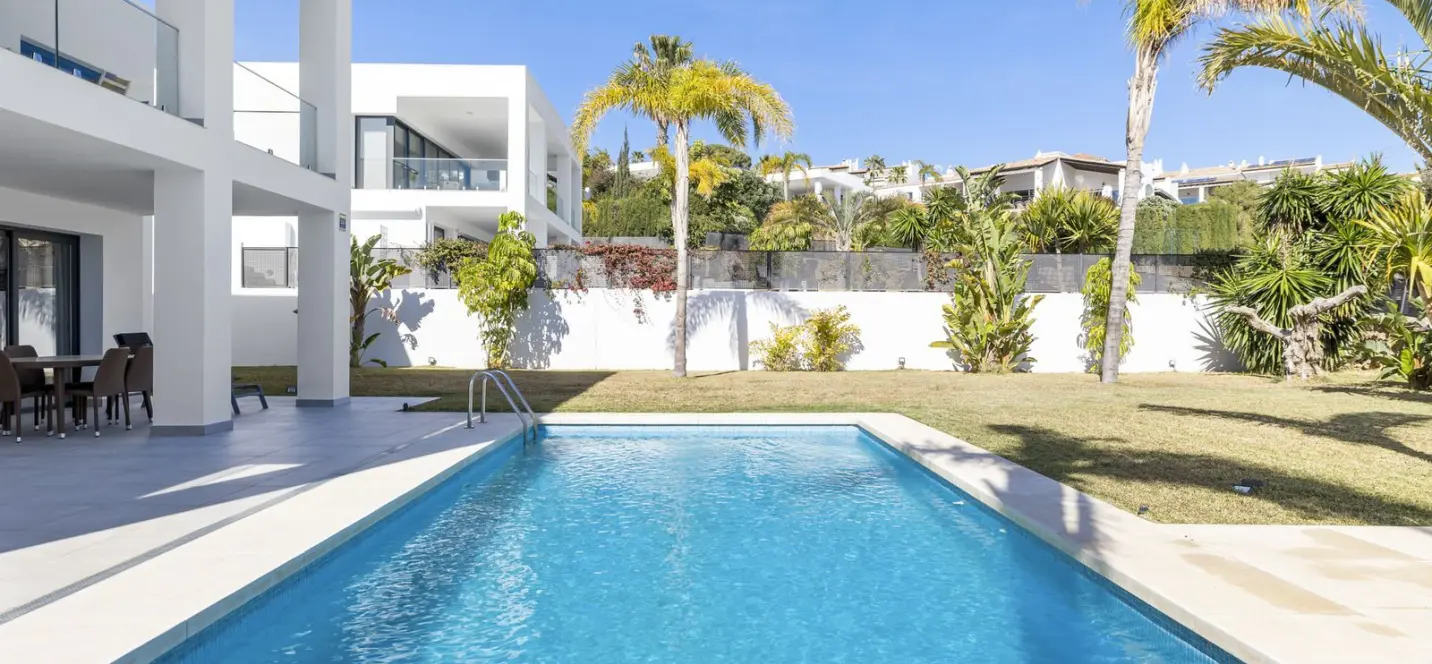 Sale of detached villa in Torremuelle 2