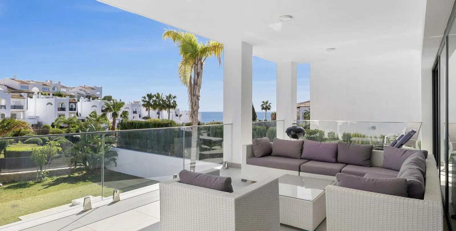 Sale of detached villa in Torremuelle 5