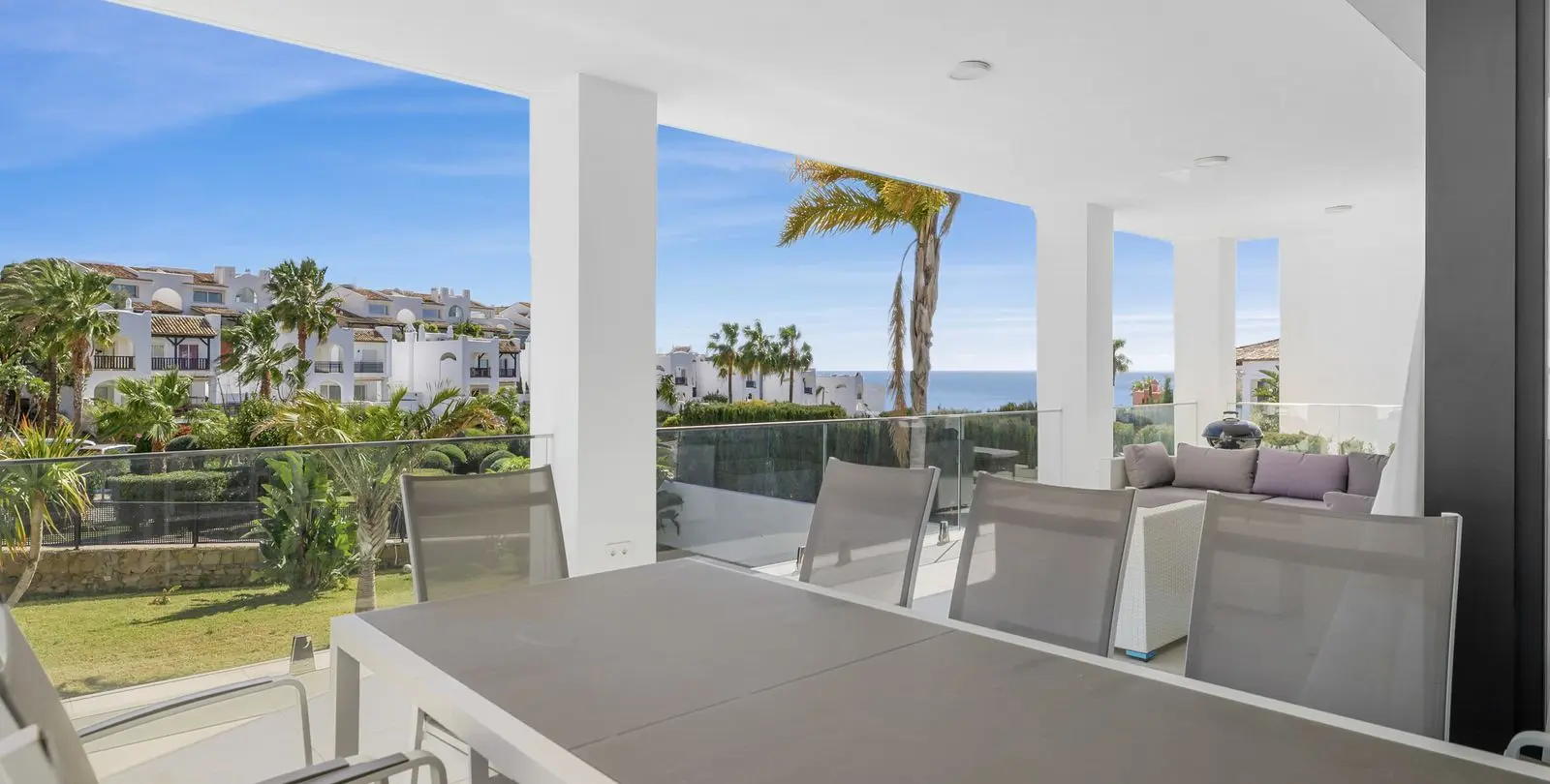 Sale of detached villa in Torremuelle 6