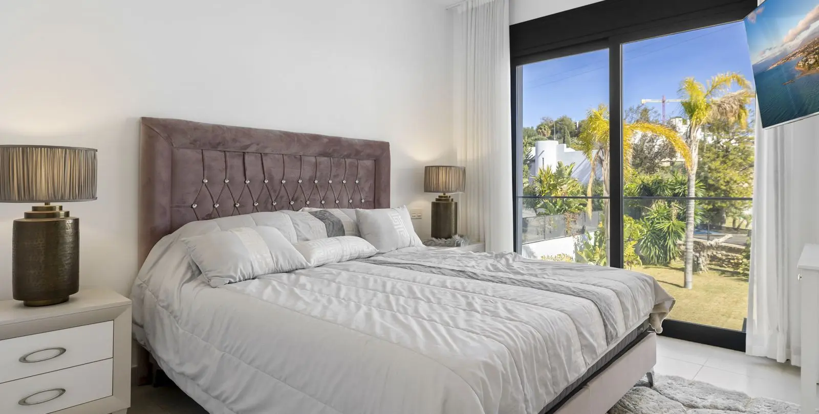 Sale of detached villa in Torremuelle 27