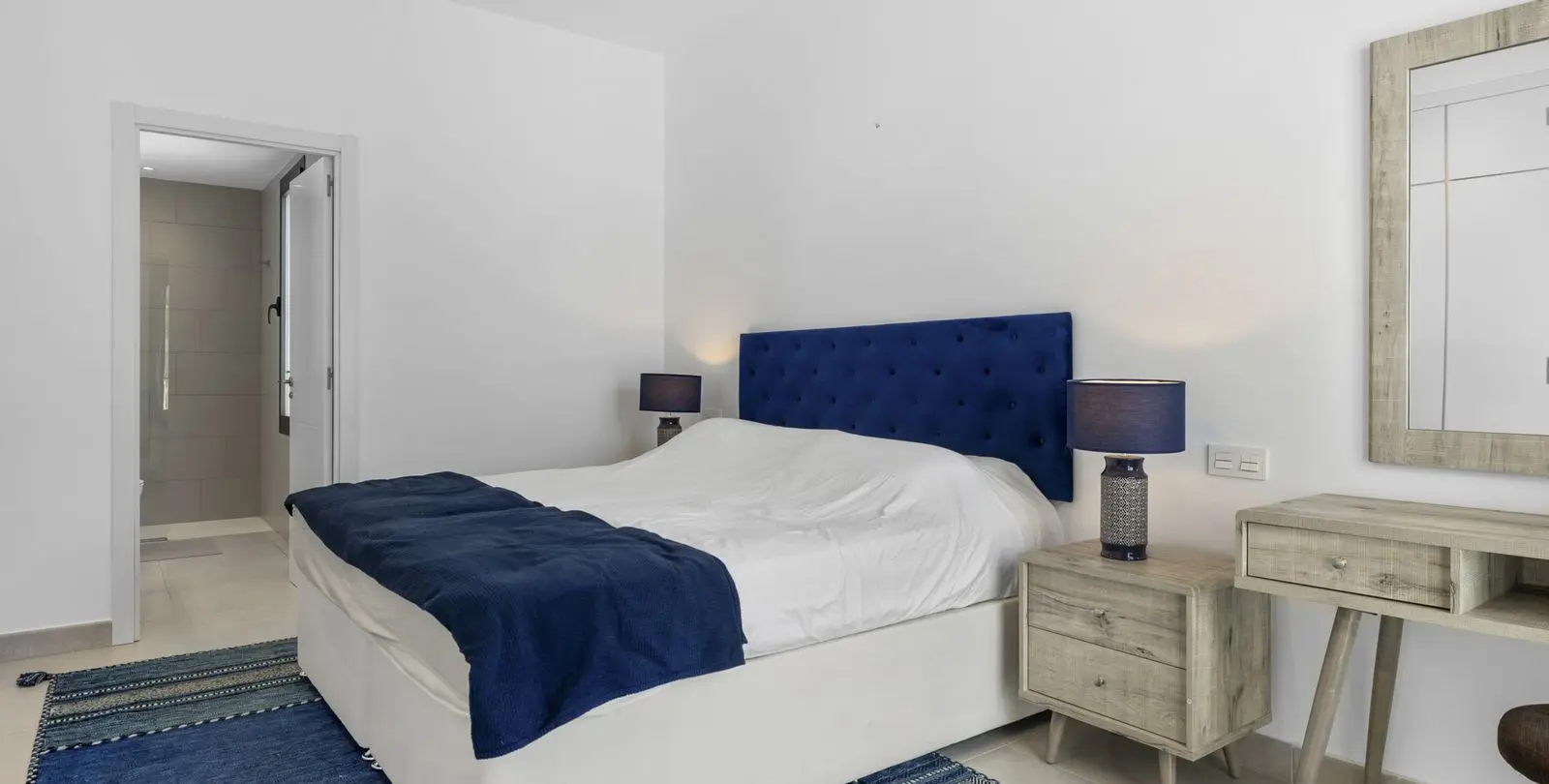 Sale of detached villa in Torremuelle 34