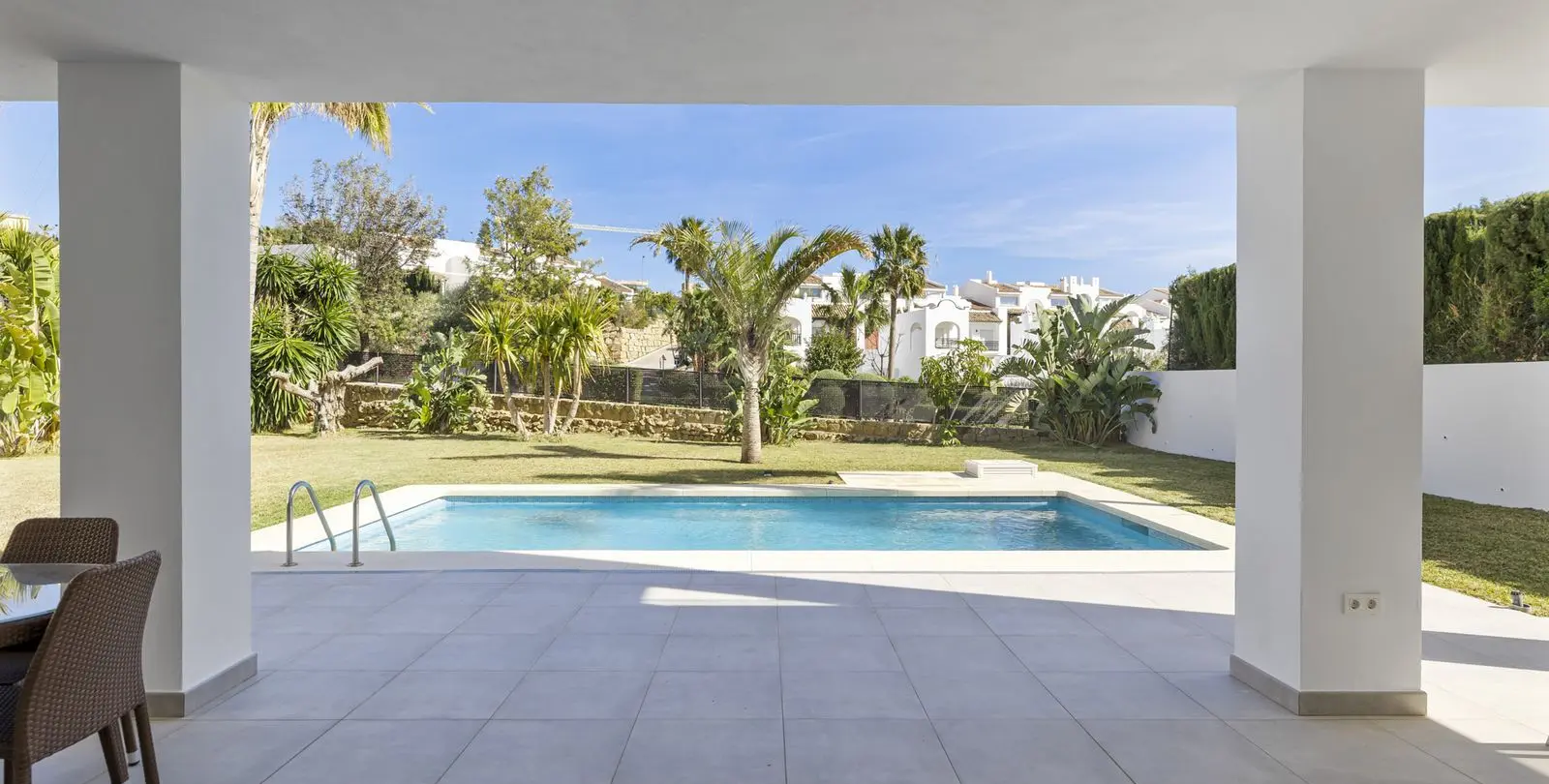 Sale of detached villa in Torremuelle 40