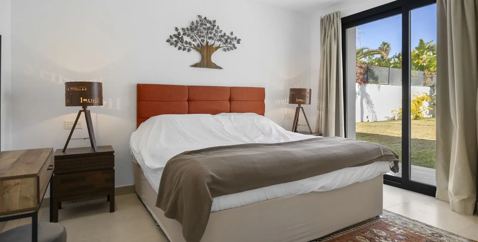 Sale of detached villa in Torremuelle 50