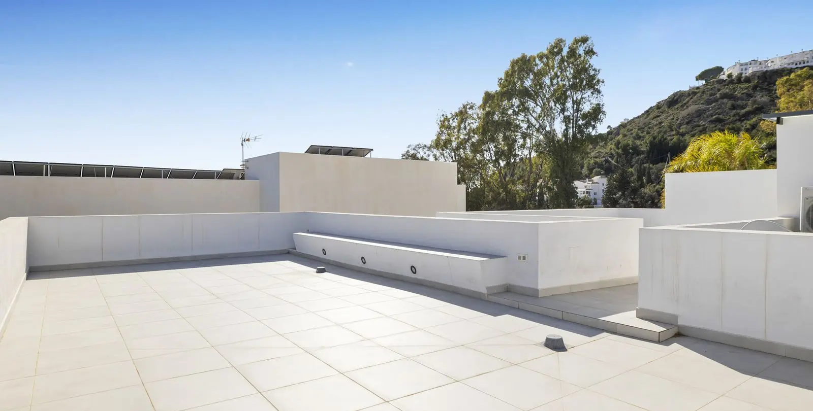 Sale of detached villa in Torremuelle 60