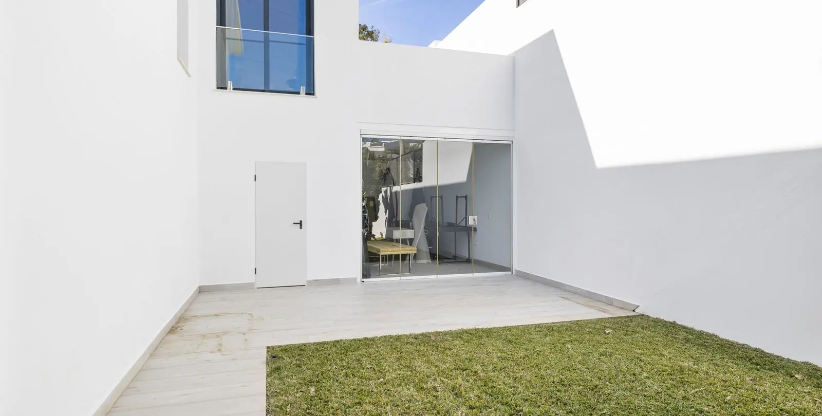 Sale of detached villa in Torremuelle 63