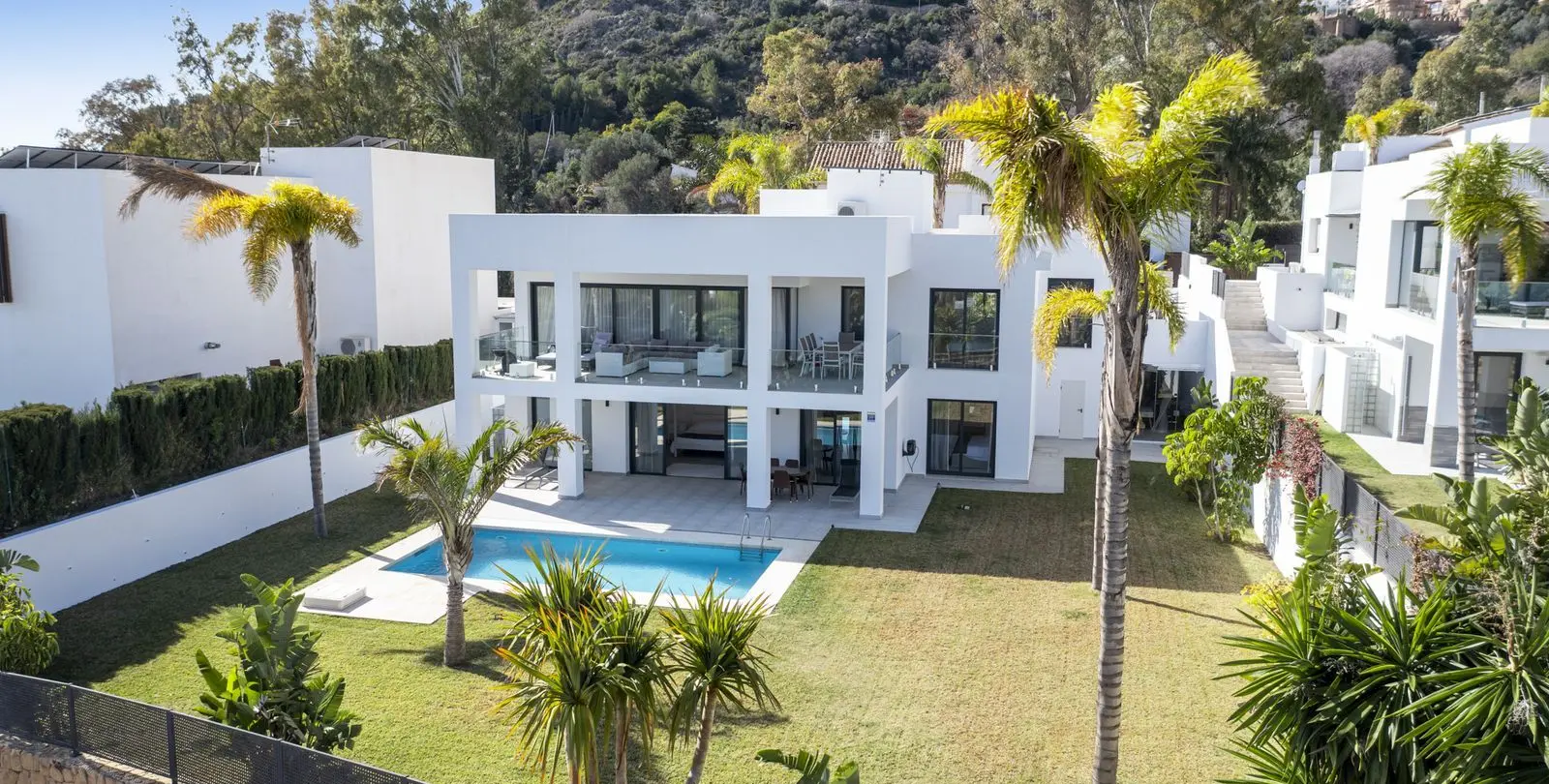 Sale of detached villa in Torremuelle 80