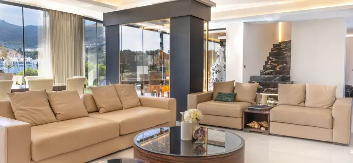 Venta de villa independiente en Torrequebrada 4
