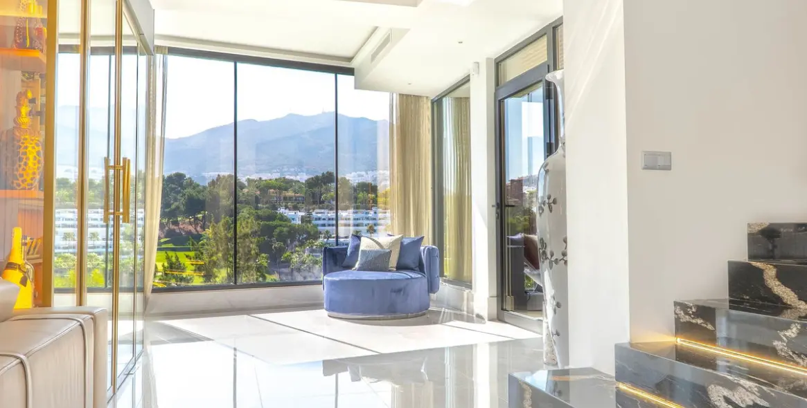 Venta de villa independiente en Torrequebrada 7