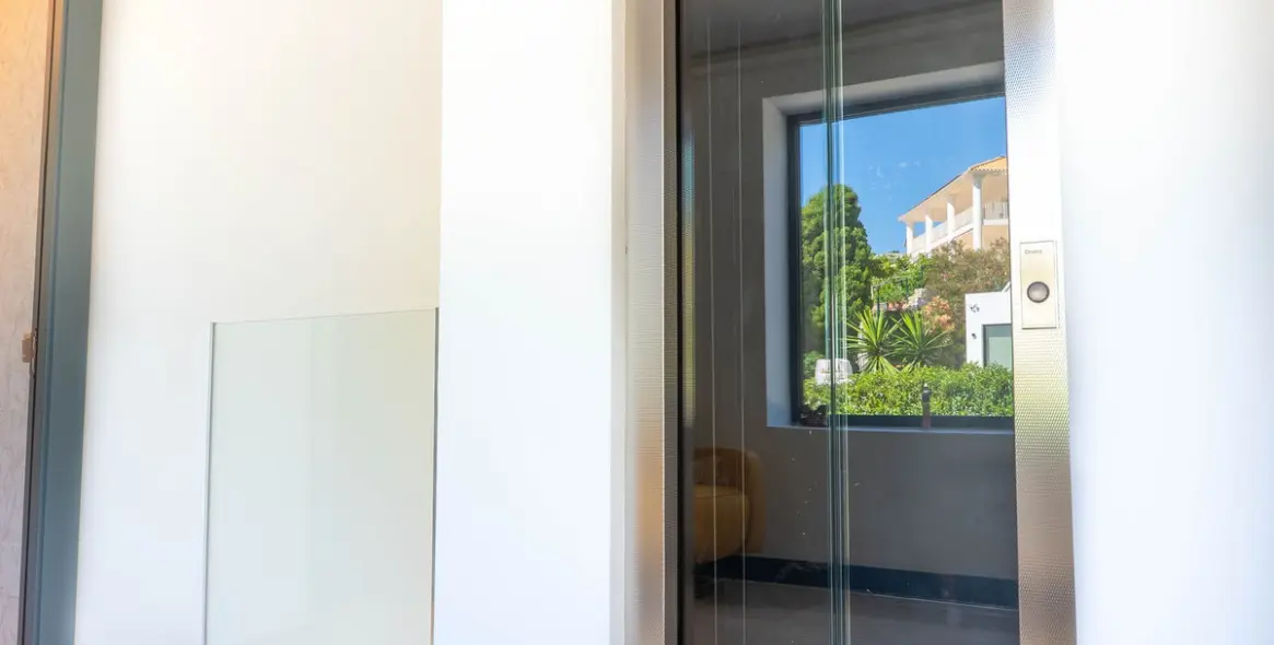 Venta de villa independiente en Torrequebrada 35