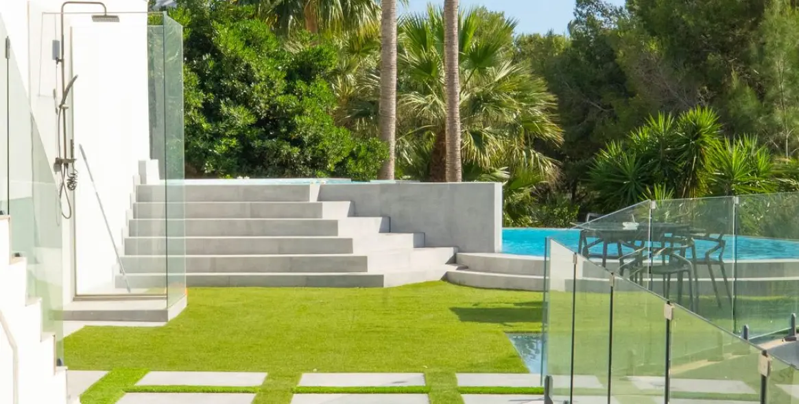 Venta de villa independiente en Torrequebrada 50