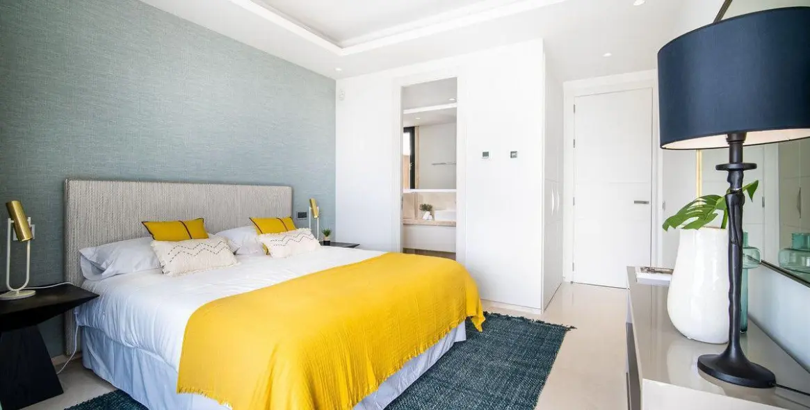 Venta de villa independiente en Nueva Andalucía 15