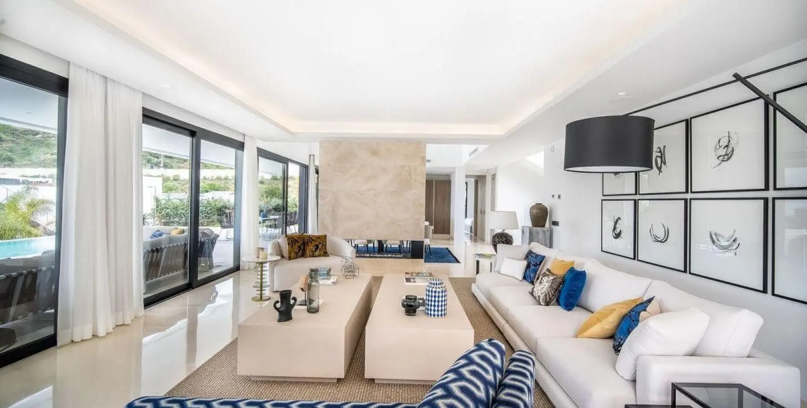 Long-term rent of detached villa in Nueva Andalucía 11