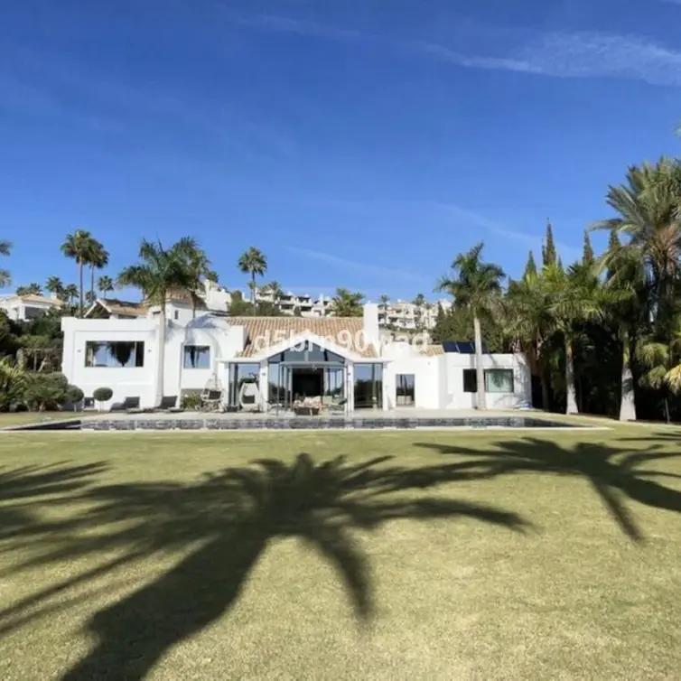 Venta de villa independiente en Benahavís