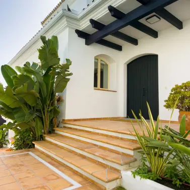 Venta de villa independiente en Las Chapas