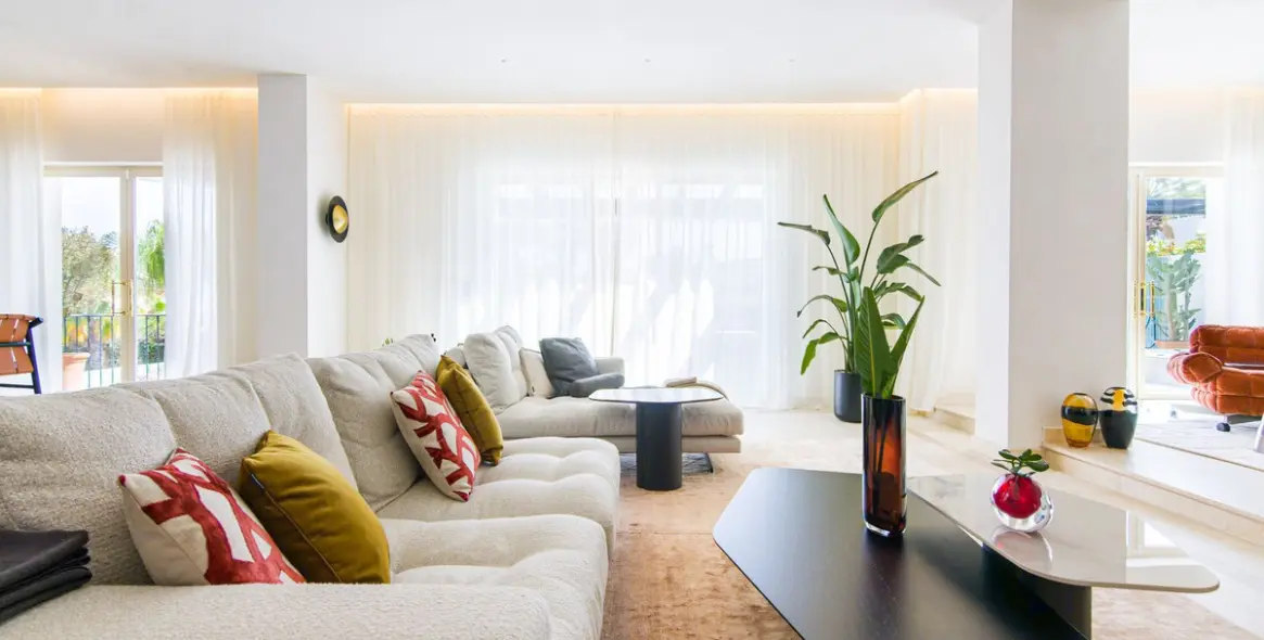 Venta de villa independiente en Las Chapas 8