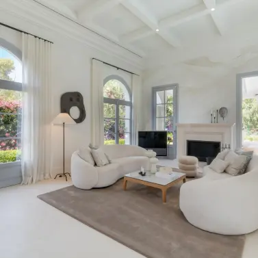 Venta de villa independiente en Nueva Andalucía