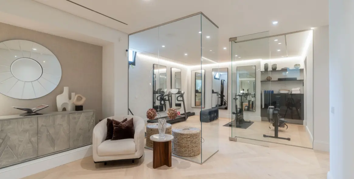 Venta de villa independiente en Nueva Andalucía 14