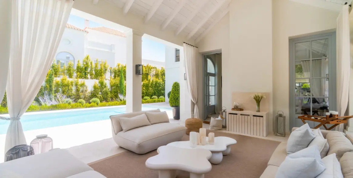 Venta de villa independiente en Nueva Andalucía 31
