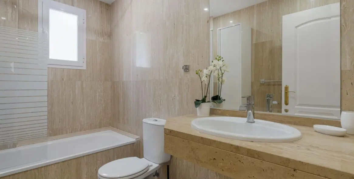 Long-term rent of ground floor apartment in Marbella 14