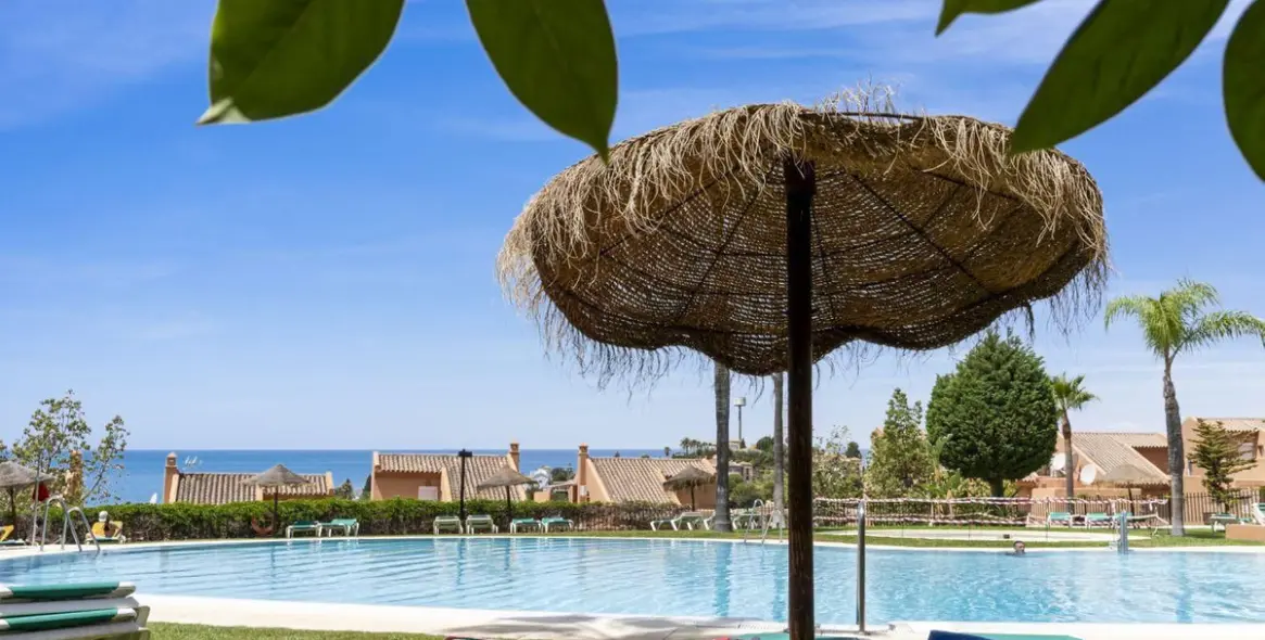 Long-term rent of ground floor apartment in Marbella 19
