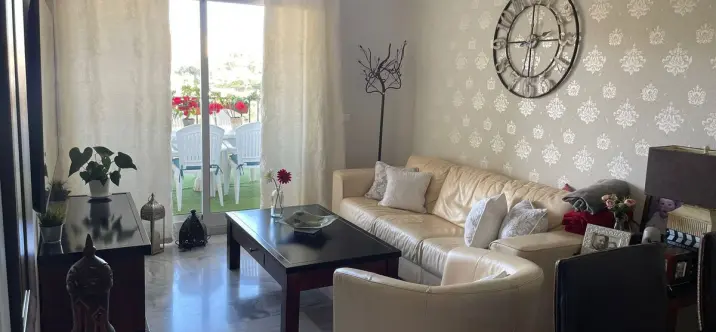 Продажа апартаментов на среднем этаже в Miraflores 1