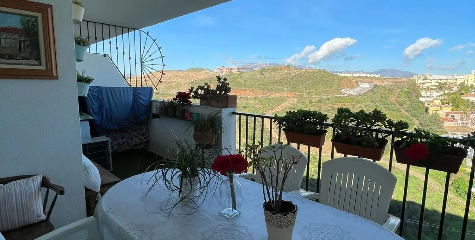 Sale of middle floor apartment in Miraflores 15