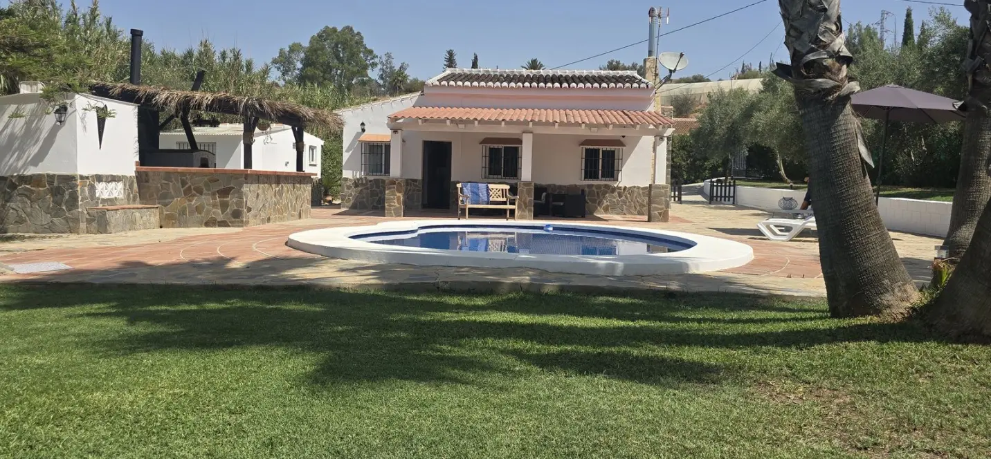 Sale of finca - cortijo in Estacion de Cartama 0