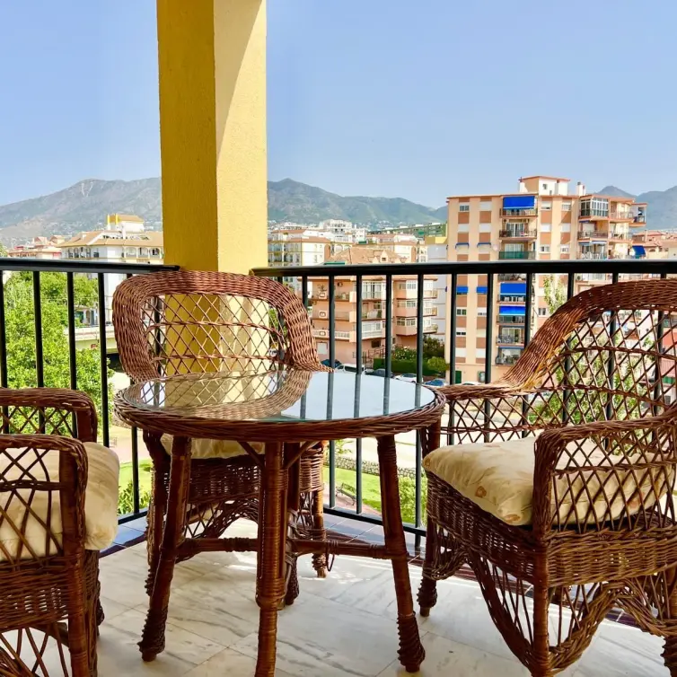 Продажа апартаментов на среднем этаже в Fuengirola