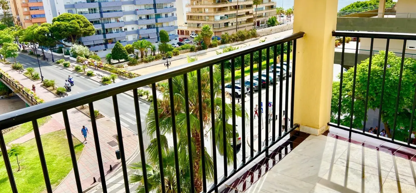 Продажа апартаментов на среднем этаже в Fuengirola 1