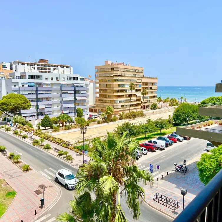 Продажа апартаментов на среднем этаже в Fuengirola