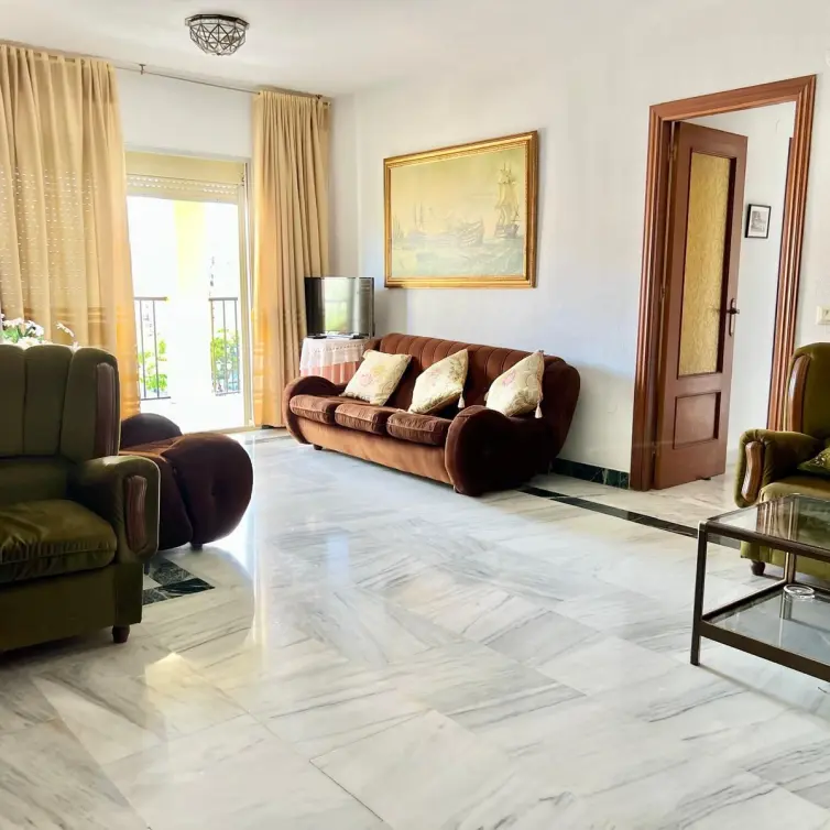 Продажа апартаментов на среднем этаже в Fuengirola