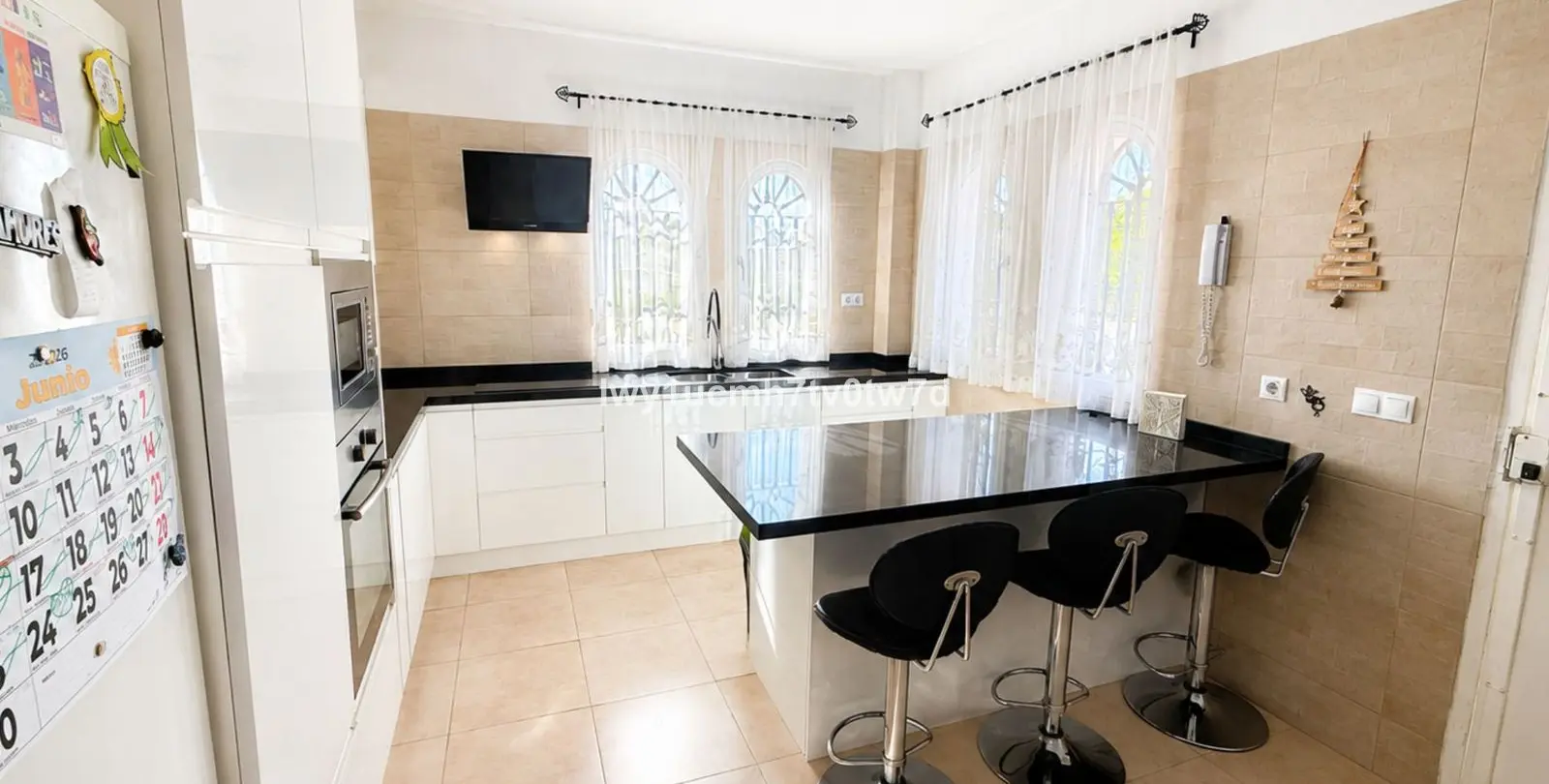 Sale of detached villa in Puerto de la Torre 9