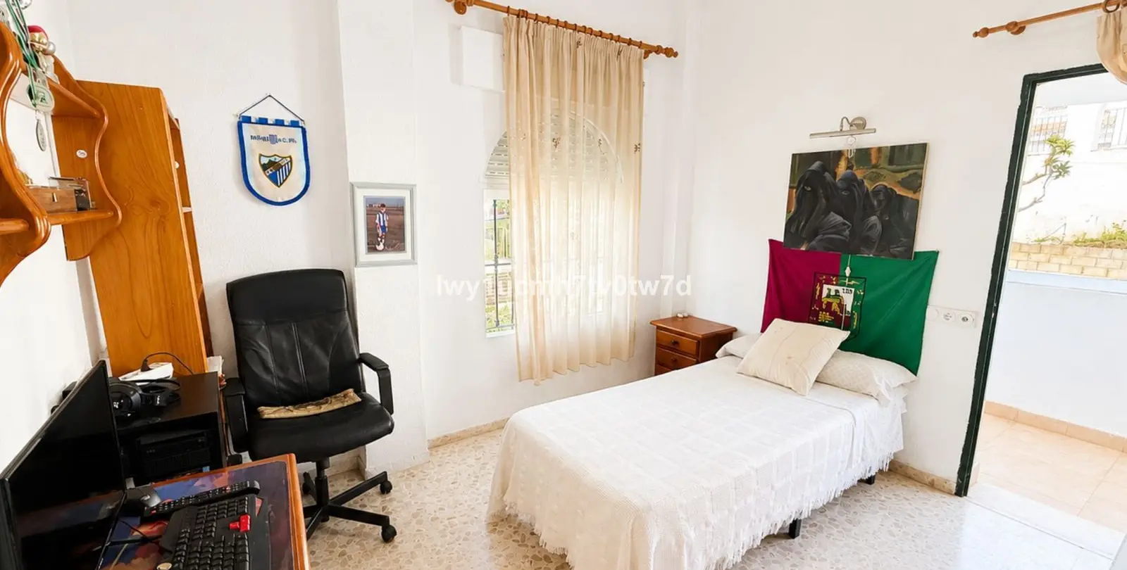 Sale of detached villa in Puerto de la Torre 15