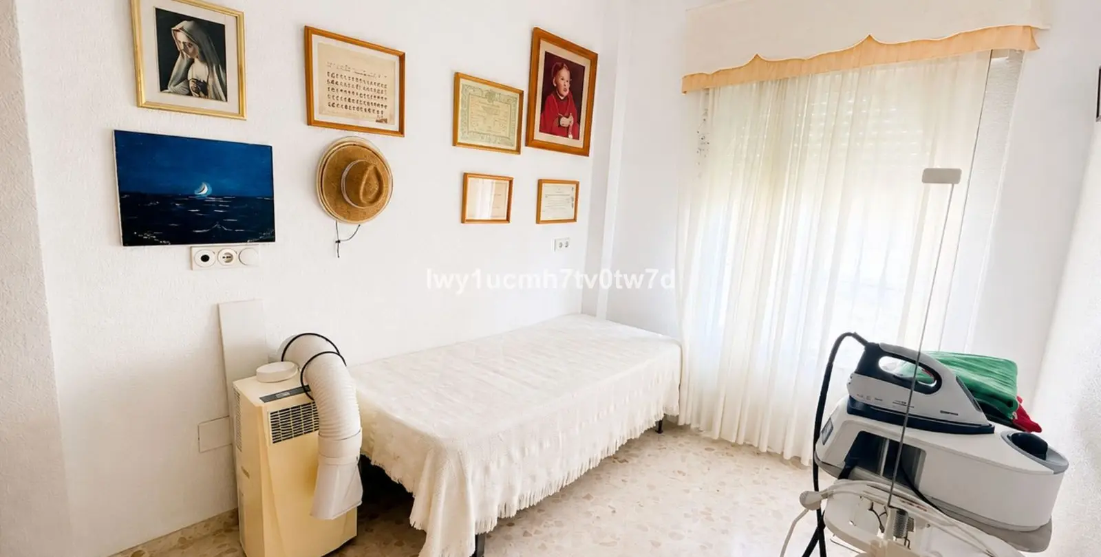 Sale of detached villa in Puerto de la Torre 27