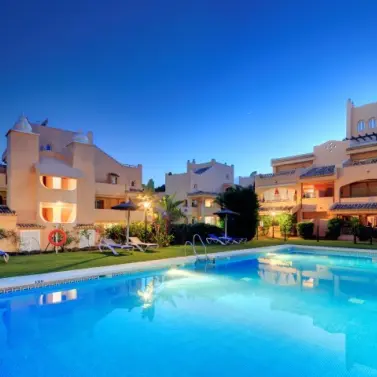 Краткосрочная аренда апартаментов на первом этаже в Elviria