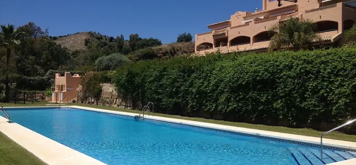 Краткосрочная аренда апартаментов на первом этаже в Elviria 3