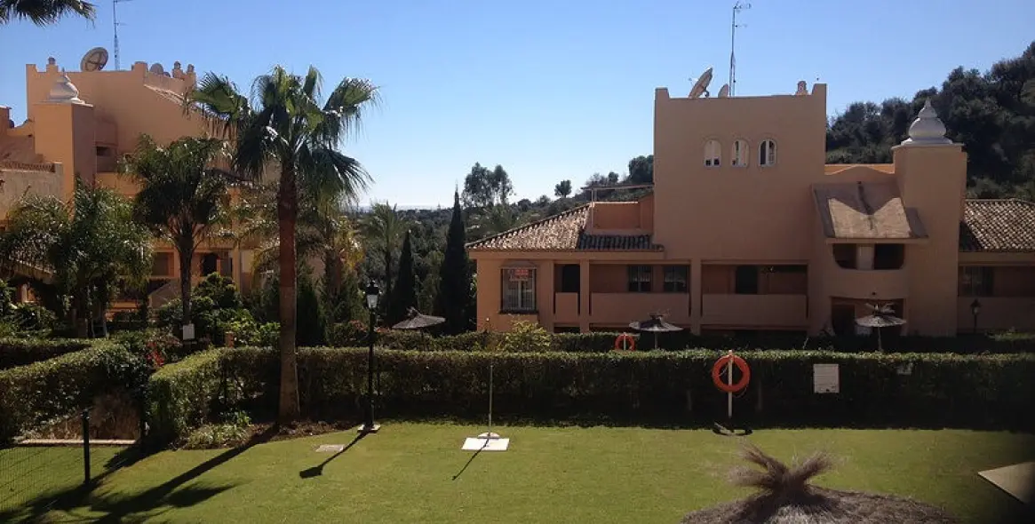 Краткосрочная аренда апартаментов на первом этаже в Elviria 6