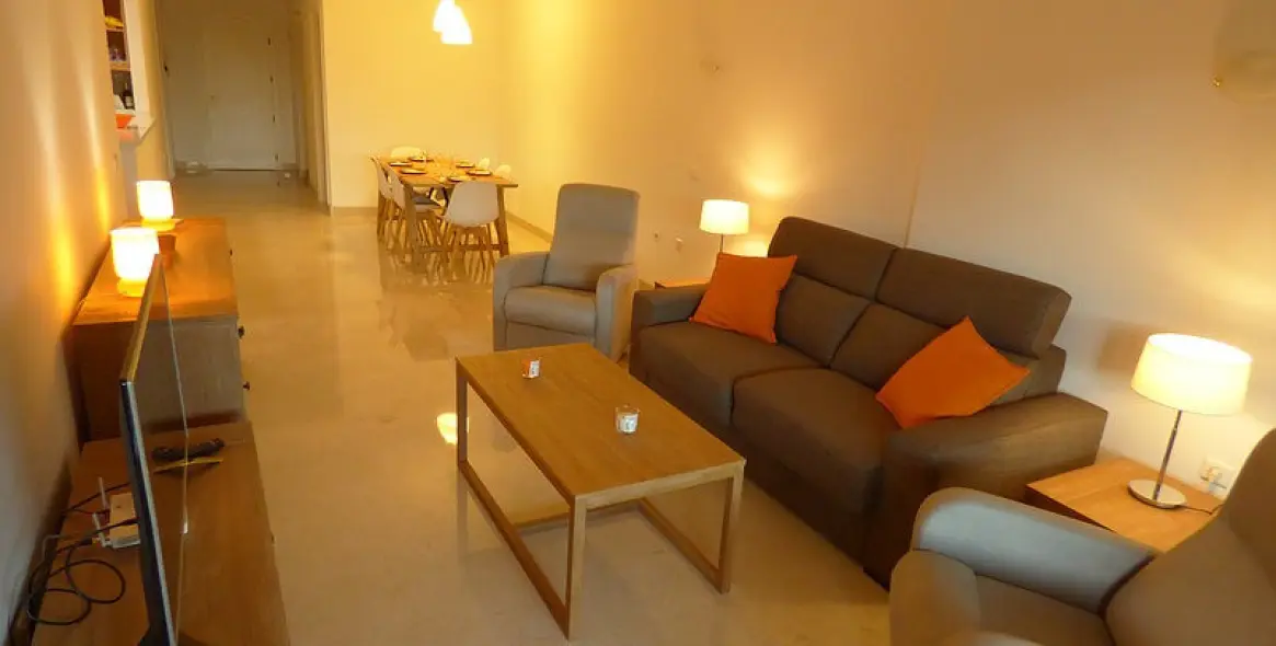 Краткосрочная аренда апартаментов на первом этаже в Elviria 13