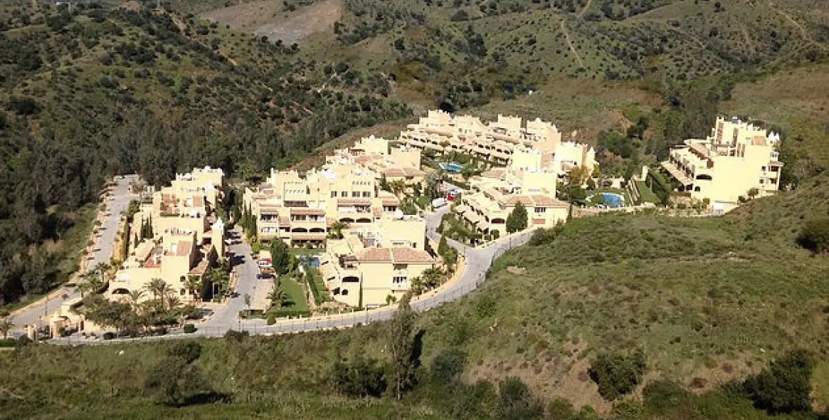 Краткосрочная аренда апартаментов на первом этаже в Elviria 27