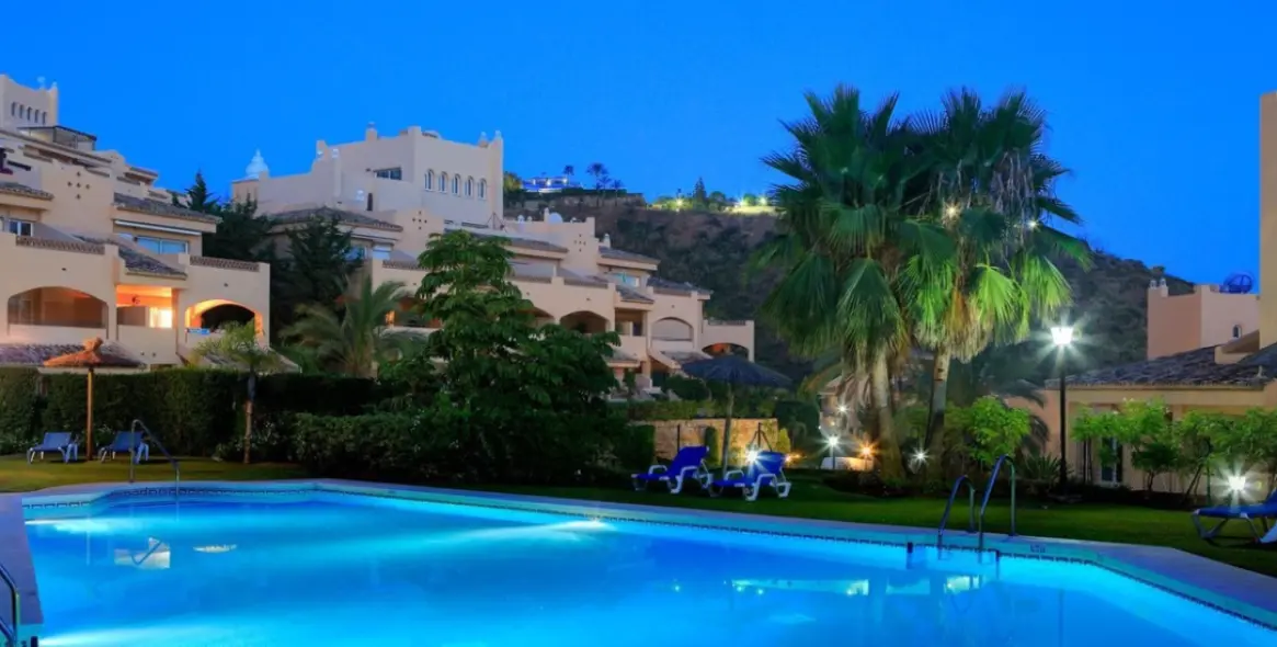 Краткосрочная аренда апартаментов на первом этаже в Elviria 29