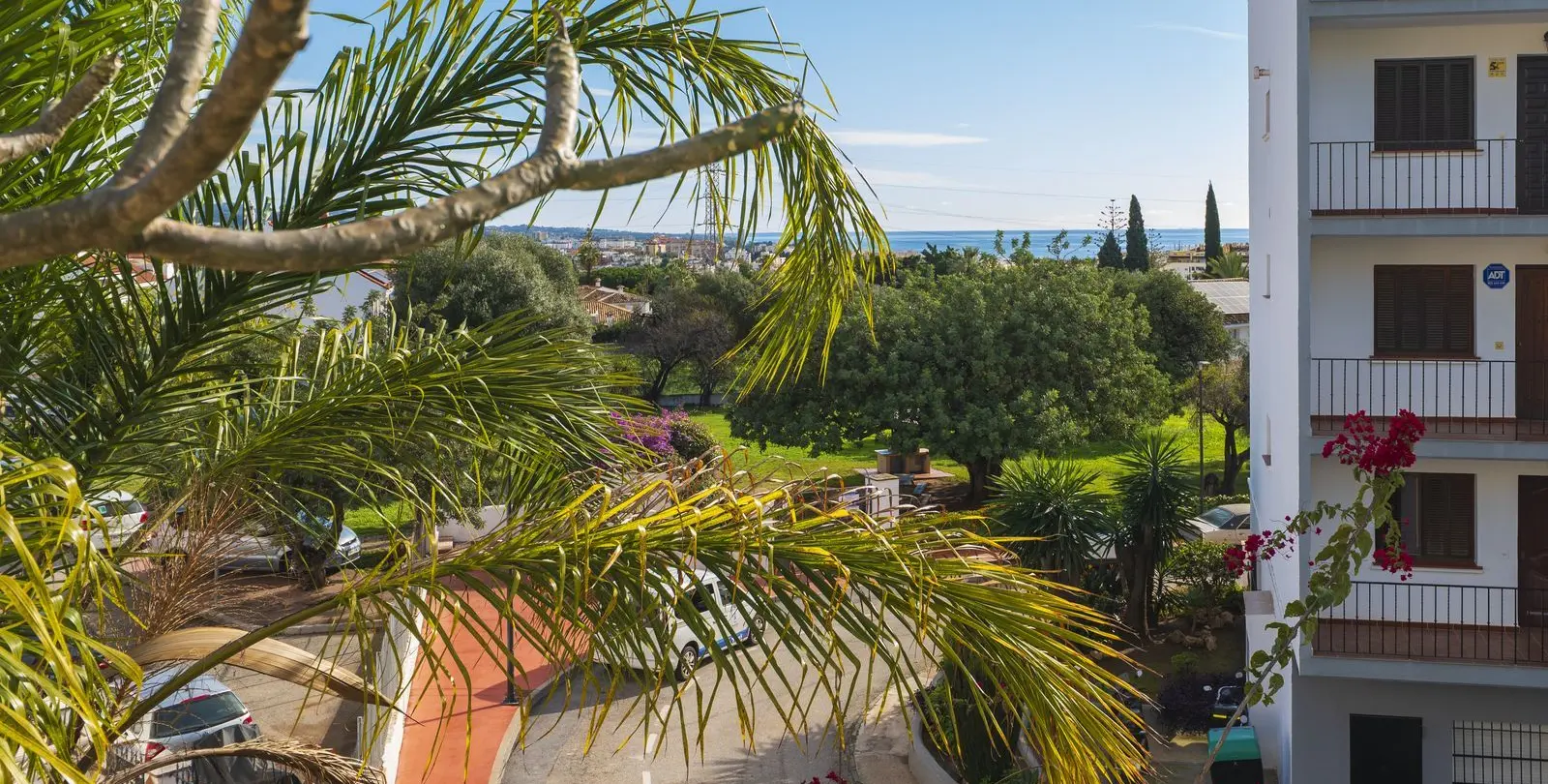 Продажа двухуровневых апартаментов в Marbella 34