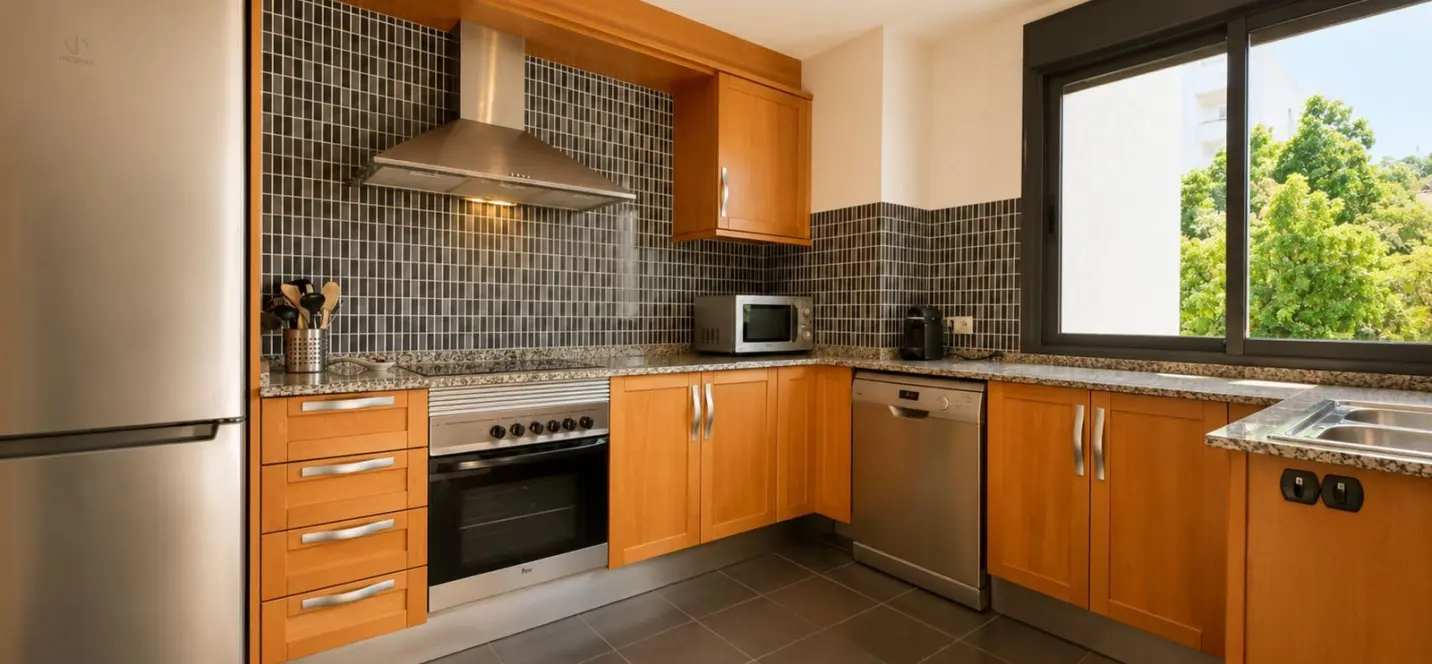 Sale of middle floor apartment in Estepona 4