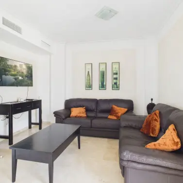 Sale of townhouse in La Duquesa