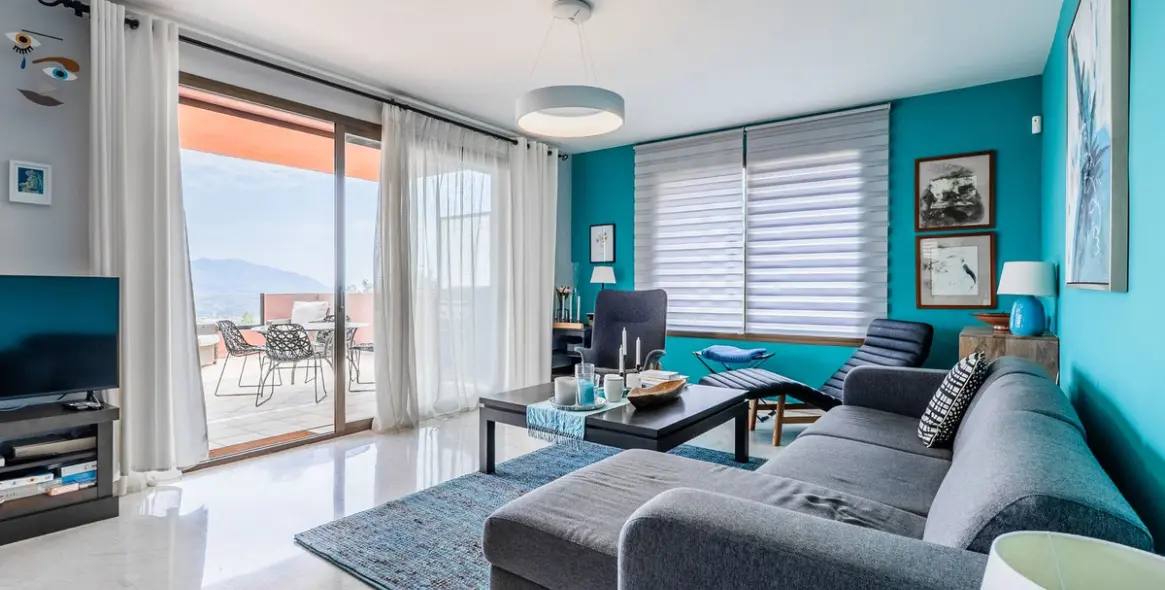 Sale of middle floor apartment in La Mairena 1