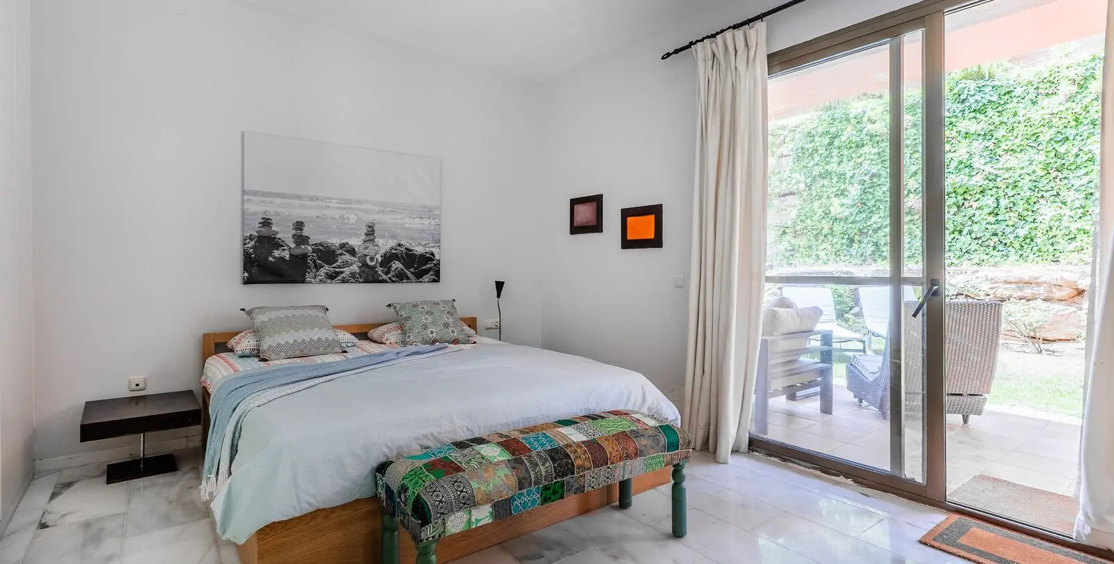 Sale of middle floor apartment in La Mairena 24