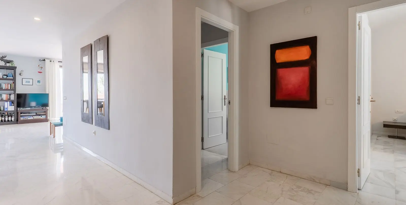 Sale of middle floor apartment in La Mairena 28