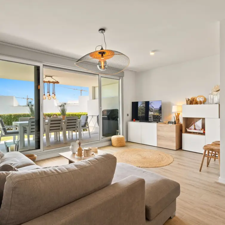 Venta de apartamento en planta baja en Cancelada