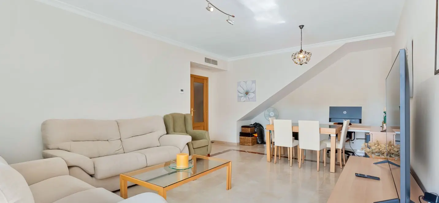 Venta de ático dúplex en Selwo 1