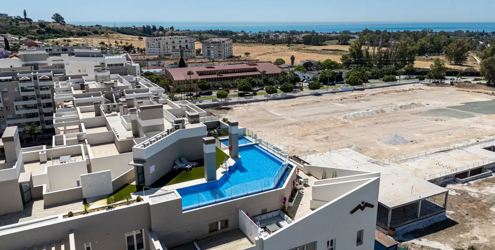 Продажа апартаментов на среднем этаже в Nueva Andalucía 32
